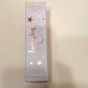 Ciate London Everyday Vacay Dewy Coconut Settling Mist 75 ml BNIB